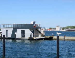 Hausboot Bali in Fehmarn